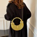 Acrylic Stylish Women's Chain Shoulder Bag - Image 3