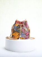 New Arrival Heavy Craft Mesh Embroidered Flower Sequin Chain Crossbody Bag - Image 3