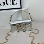 Fashionable Small Square Bag - Image 7