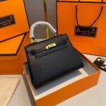 Large Capacity Shoulder Crossbody Bag for Women - Image 4