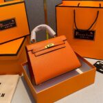 Large Capacity Shoulder Crossbody Bag for Women - Image 5