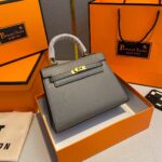 Large Capacity Shoulder Crossbody Bag for Women - Image 10