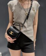 High-End Fashion One-Shoulder Crossbody Handheld Women's Bag - Image 8