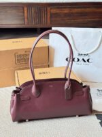 Coach Leather Versatile Handbag - Image 3
