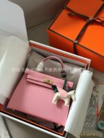 Fashionable Genuine Leather Palm Print Kelly Bag - Image 7