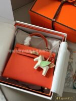 Fashionable Genuine Leather Palm Print Kelly Bag - Image 9