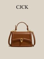 High-end luxury retro style small square handbag for women - Image 4