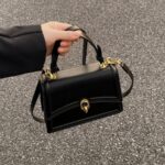 High-end luxury retro style small square handbag for women