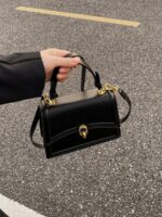 High-end luxury retro style small square handbag for women
