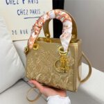 New fashion versatile glossy heavy embroidery princess diana bag - Image 7