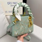 New fashion versatile glossy heavy embroidery princess diana bag - Image 9