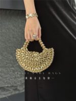 Hand-woven pearl crescent gold bead dumpling handbag