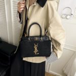High-End Large-Capacity Bag for Women - Image 3