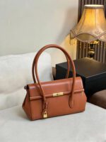 Vintage Gold Buckle Large-Capacity Stylish Handbag