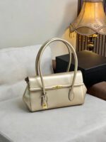 Vintage Gold Buckle Large-Capacity Stylish Handbag - Image 8