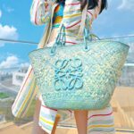 Large Capacity Vacation Style Beach Bag - Image 4